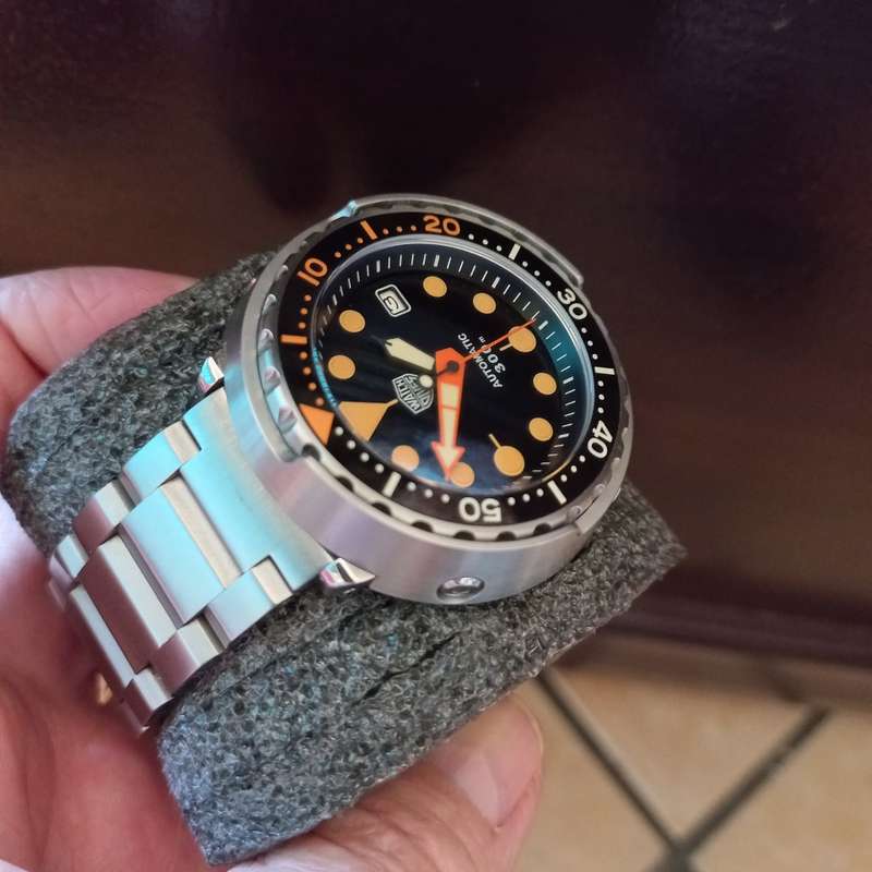 Monster!!-Watchdive 300m Automatic Seiko Tuna  Homage