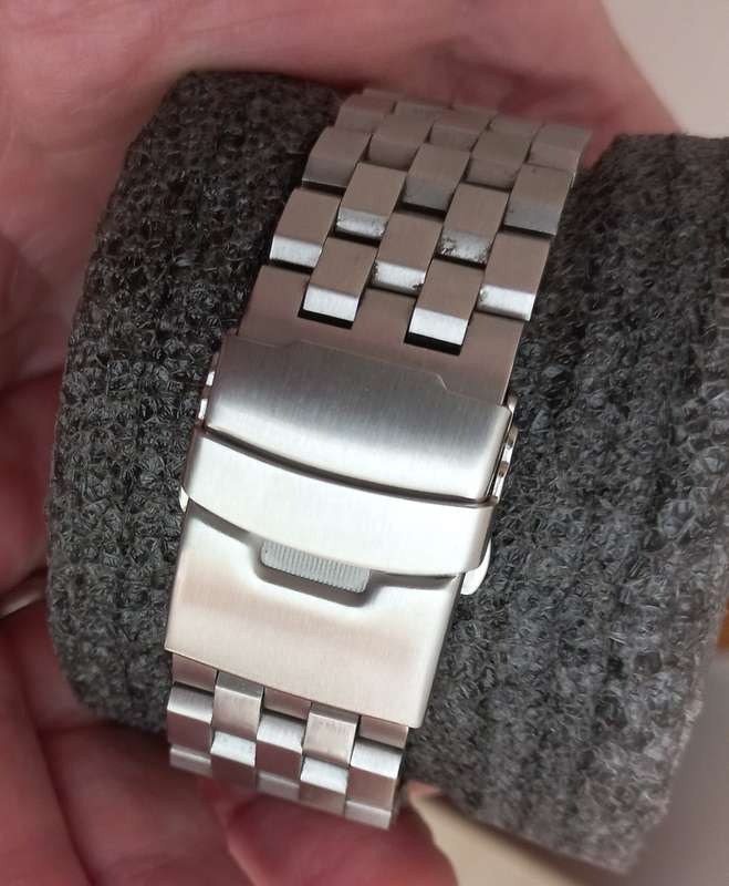 Steeldive 300m Automatic Seiko Tuna Homage NH35A MVT
