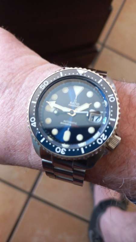 FREEDIVER 200M-RATIO [SKX007 HOMAGE ] SAPPHIRE CRYSTAL! WITH SEIKO NH35A MVT 24 JEWELS!