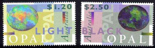 AUSTRALIA 1995 "OPALS" SET OF 2 U.M.M. SG 1518-19. CAT 8 POUNDS.