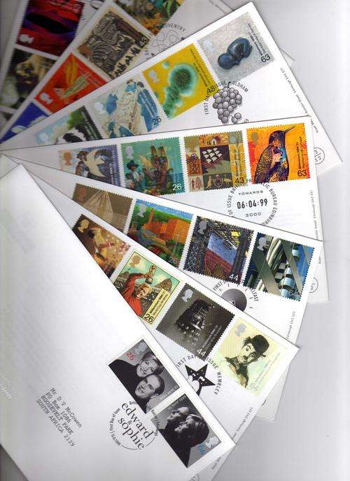 GREAT BRITAIN 1999 COMPLETE SET OF 14 COMMEMORATIVE FIRST DAY COVERS. CAT 136,25 POUNDS.
