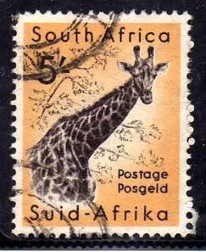 SOUTH AFRICA 1959-61 5/- DEFIN W/MARK COAT OF ARMS FINE USED. SACC 176. CAT R200.