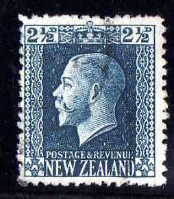 NEW ZEALAND 1915 DEFIN 2,5d FINE USED PERF 14 x 13,5. SG 419. CAT 7 POUNDS.
