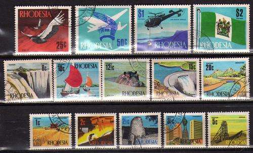 RHODESIA 1970 DEFINITIVE SET OF 14 VERY FINE USED. SG 439-52. CAT 19,80 POUNDS.