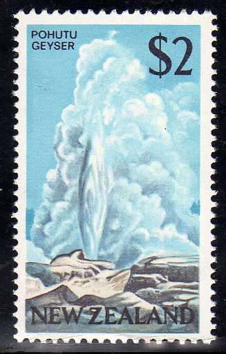 NEW ZEALAND 1967 $2 DEFIN UNMOUNTED MINT. SG 879. CAT 13 POUNDS.