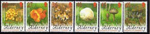 ALDERNEY 2004 "FUNGI" SET OF 6 U.M.M. SG A223-28. CAT 7,50 POUNDS.