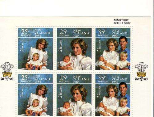 NEW ZEALAND 1985 "HEALTH" MINI SHEET LIGHT HINGE ON SELVAGE STAMPS UMM. SG MS 1375. CAT 4,25 POUNDS.