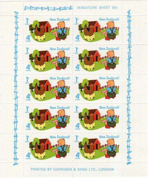 NEW ZEALAND 1975 "HEALTH" MINI SHEET U.M.M. SG MS 1082. CAT 13 POUNDS.