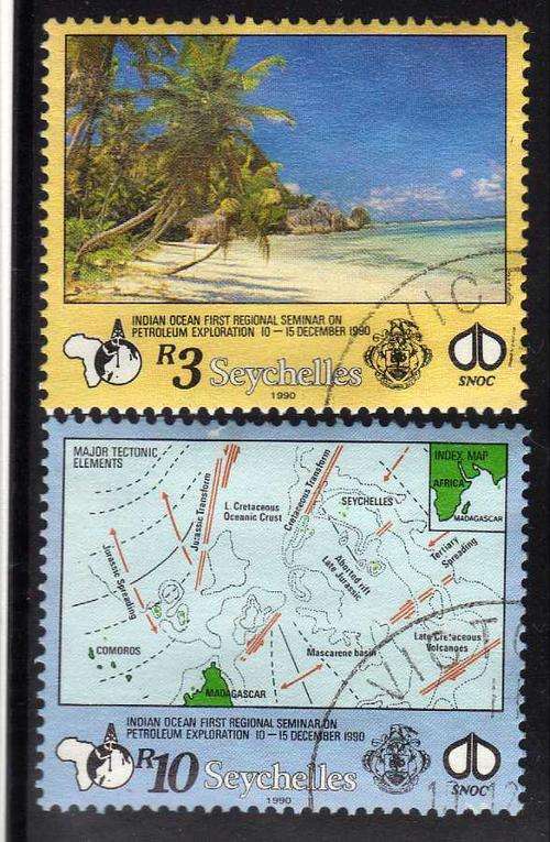 SEYCHELLES 1990 "PETROLEUM SEMINAR" SET OF 2 V.F.U. SG 793-4. CAT 9 POUNDS.