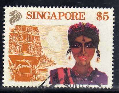 SINGAPORE 1990 "TOURISM" $5 V.F.U. SG 635. CAT 7 POUNDS.