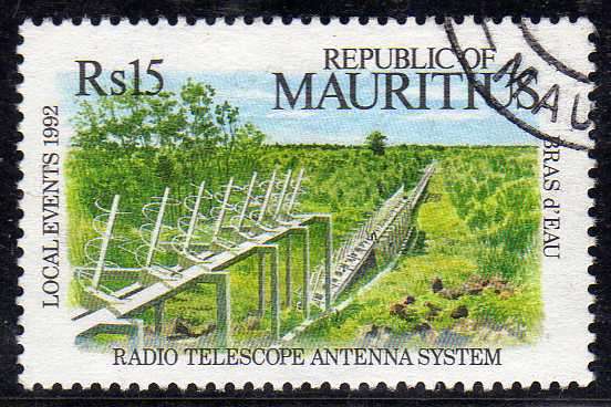 MAURITIUS 1992 "RADIO TELESCOPE ANTENNA" R15 VFU. SG 875. CAT 9,50 POUNDS.