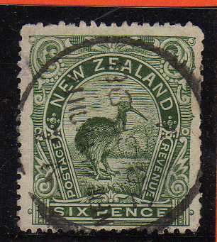 NEW ZEALAND 1898 DEFIN 6d GREEN PERF 16. SG 254 GOOD USED BUT THINNED. CAT 40 POUNDS.
