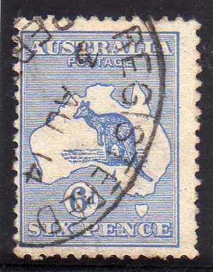 AUSTRALIA 1913 DEFIN 6d ULTRAMARINE VERY FINE USED. SG 9. CAT 20 POUNDS.