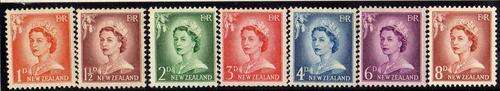 NEW ZEALAND 1955 DEFIN SET OF 7 LMM. SG 745-751. CAT 10 POUNDS.