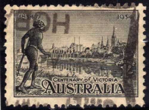 AUSTRALIA 1934 "CENT OF VICTORIA" 1/- PERF 10,5 FU. SG 149. CAT 20 POUNDS.