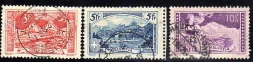 SWITZERLAND 1914 "MOUNTAIN VIEWS" PART SET OF 3. SG 295-297. CAT 9,70 POUNDS.