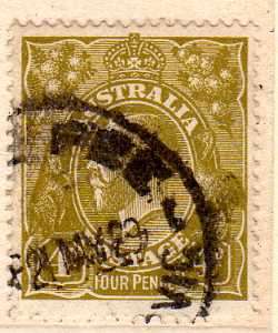 AUSTRALIA 1926-30 DEFIN 4d YELLOW-OLIVE PERF 14 W/MARK 7 FINE USED. SG 91. CAT 40 POUNDS.