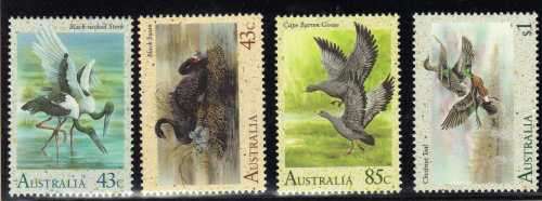 AUSTRALIA 1991 "WATER BIRDS" SET OF 4 UMM. SG 1279-82. CAT 6 POUNDS.