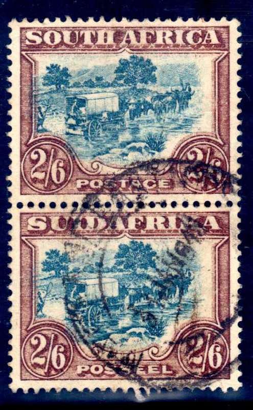 SOUTH AFRICA 1930-45 ROTO 2/6d GREEN & BROWN VERT PAIR WITH VAR VFU. SACC 50. SG 49. CAT 120 POUNDS.