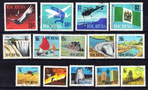 RHODESIA 1970 DEFINITIVE SET OF 14 VERY FINE USED. SG 439-52. CAT 19,80 POUNDS.