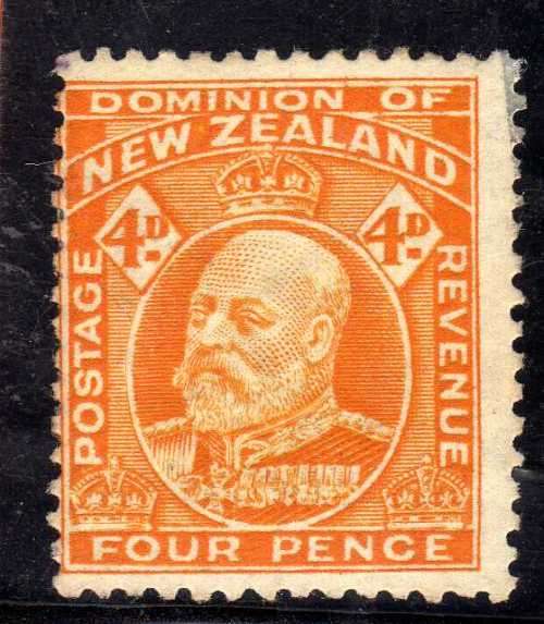 NEW ZEALAND 1909 DEFIN 4d YELLOW PERF 14 x 14,5 MOUNTED MINT. SG 390a. CAT 7 POUNDS.