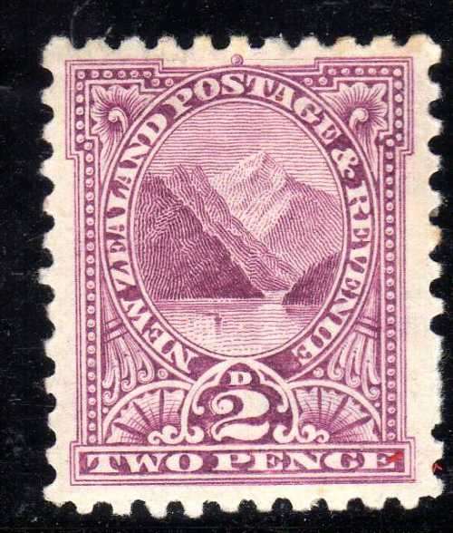 NEW ZEALAND 1900 DEFIN 2d PURPLE LIGHTLY MOUNTED MINT. SG 276c. CAT 16 POUNDS.