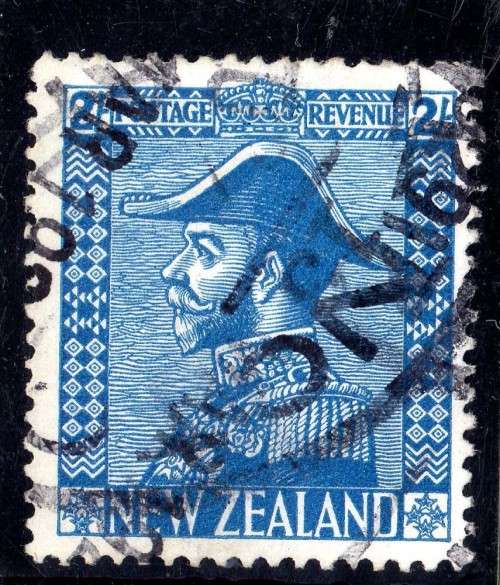 NEW ZEALAND 1926 DEFIN 2/- LIGHT BLUE FINE USED. SG 469. CAT 29 POUNDS.