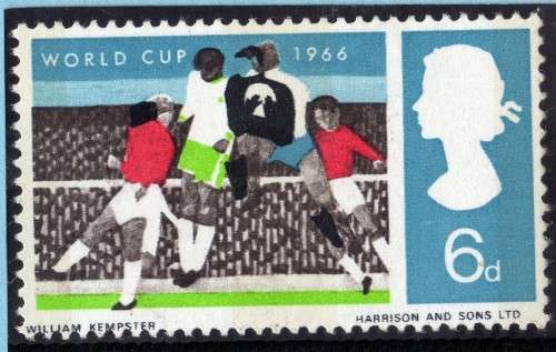 GREAT BRITAIN 1966 `FOOTBALL WORLD CUP` 6d UMM WITH VARIETY LARGE SHIFT OF BLACK. SG 694v.