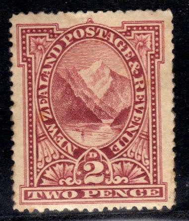 NEW ZEALAND 1898 DEFIN 2d RED MOUNTED MINT. SG 248 (SIMPLIFIED). CAT 38 POUNDS (2018).