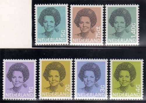 NETHERLANDS 1981-1991 DEFIN 7 STAMPS U.M.M. CAT 19,25 POUNDS.