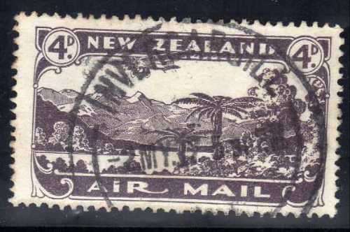 NEW ZEALAND 1931 AIR  4d BLACKISH PURPLE VERY FINE USED. SG 549. CAT 22 POUNDS. (2018)