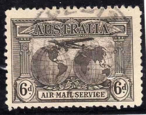 AUSTRALIA 1931 AIR 6d SEPIA VERY FINE USED. SG 139. CAT 17 POUNDS. (2018)