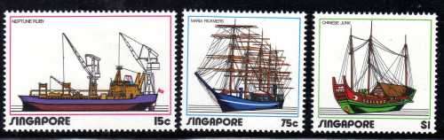 SINGAPORE 1972 SHIPPING SET OF 3 LMM. SG 185-87. CAT 14,50 POUNDS.