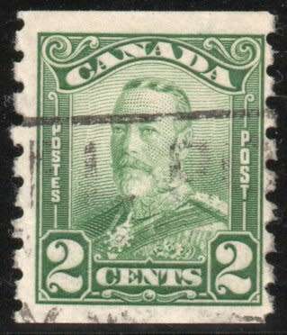 Canada 1928-29 Definitive 2c green coil stamp very fine used. SG 287. Cat £9 (2018)