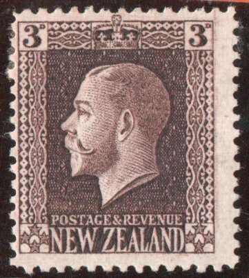 New Zealand 1915 KGV Defin 3d chocolate perf 14 x 13½ mounted mint. SG 420. Cat £22 (2022)
