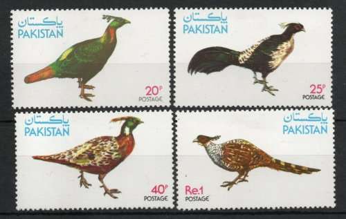 Pakistan 1979 Birds (Pheasants) set of 4 lightly mounted mint. SG 493-496. Cat £7,10 (2012)