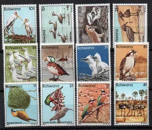 Botswana 1982 Birds part set of 12 unmounted mint. SG 515-526. Cat £23,55 (2013)