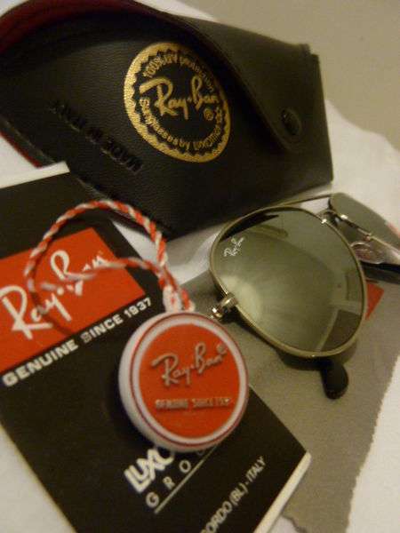 Ray Ban Aviator RB3025 - Medium - FURTHER REDUCED!