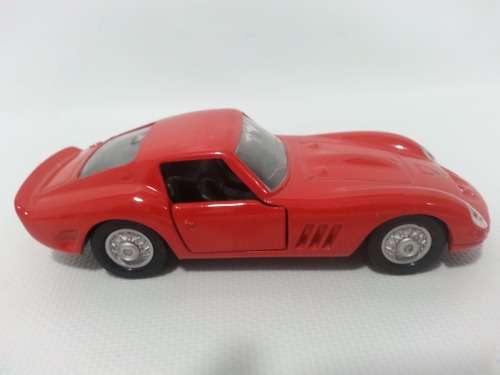 Ferrari 250 GTO die cast model