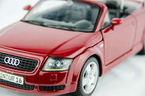 Audi TT Roadster 1/18 die cast model.