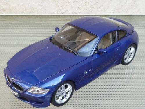 Kyosho BMW Z4 M Coupe Boxed 1/18 die cast model