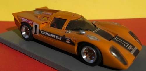 John Love Team Gunston LOLA T70 Mk3 model car