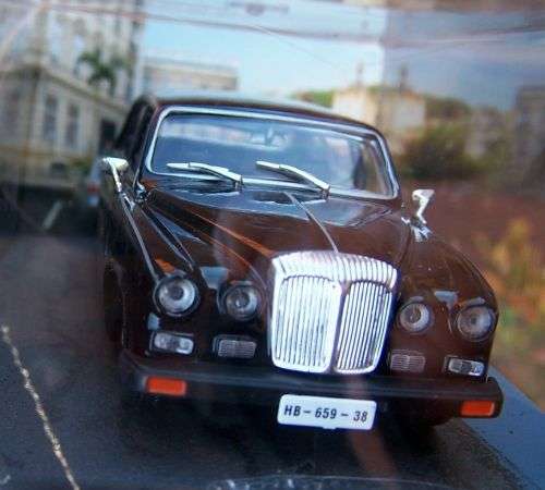 Daimler Limousine die cast model