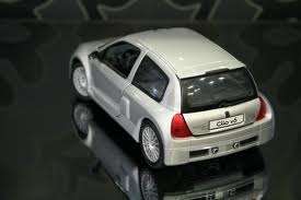 Renault Clio Sport V6 die cast model