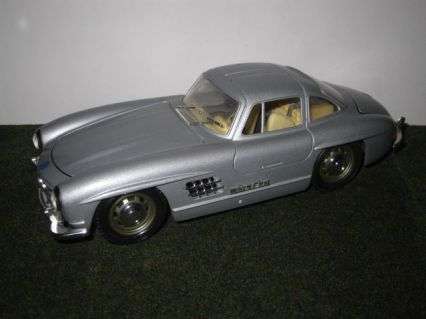 Mercedes-Benz 300SL die cast model