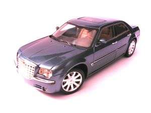 Chrysler 300C Hemi 1/18 die cast model
