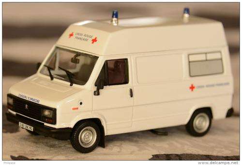 Peugeot J5 Ambulance die cast model