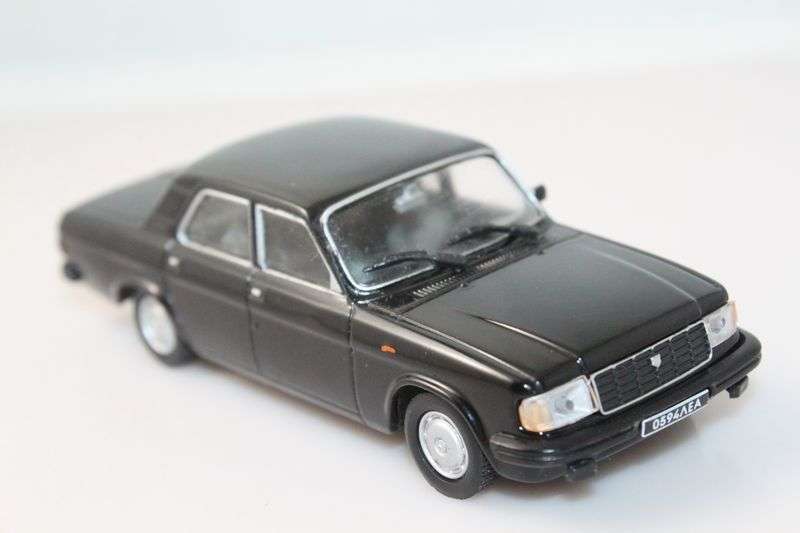Gaz Volga die cast model