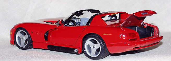 Dodge Viper RT/10 1/18 die cast model.