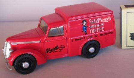 Dinky 1948 Commer 8 CWT die cast model